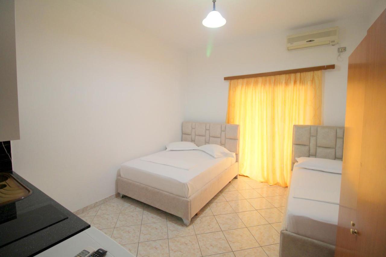 Hotel Vila Vilson Saranda Zewnętrze zdjęcie